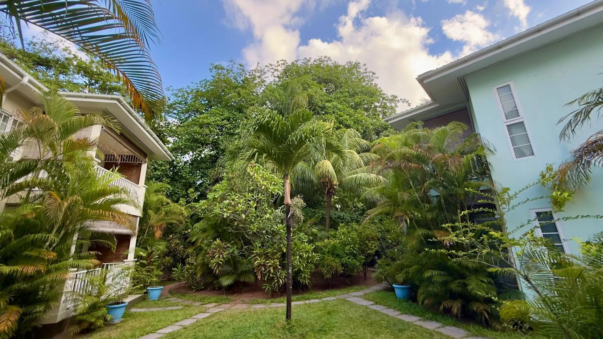 Bed & Breakfast Bord Mer Villa Beau Vallon