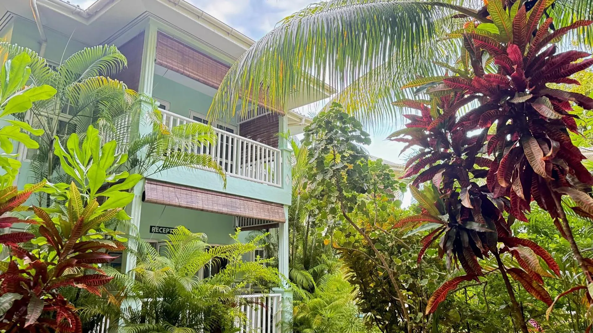 Bord Mer Villa Beau Vallon